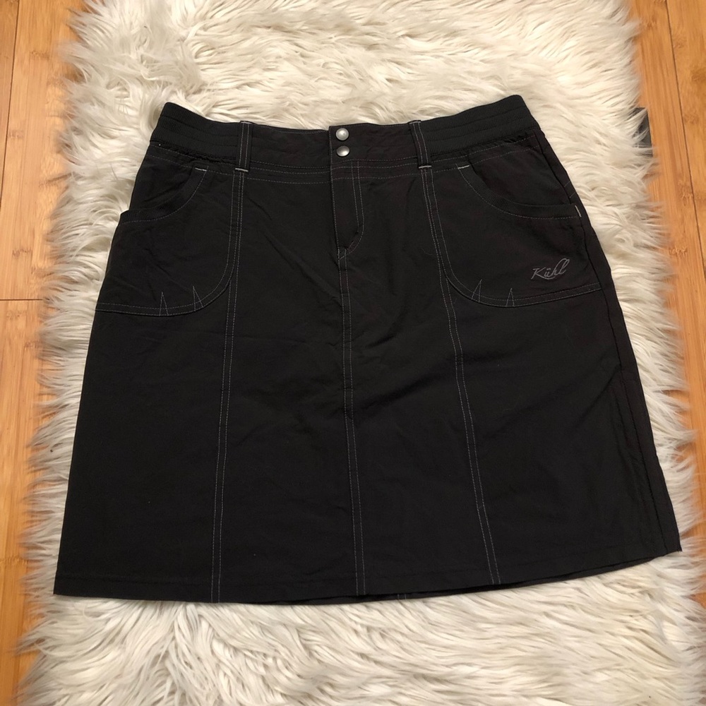 Kuhl Durango Activewear Athleisure Lightweight Draw Cord Black Skort size 10